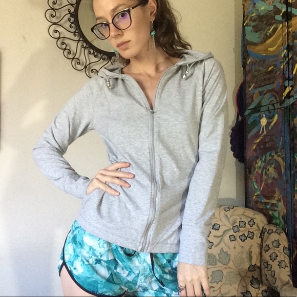 SOLD Danskin Now Super Soft Grey Athletic Zip Up - Picture 1 of 8